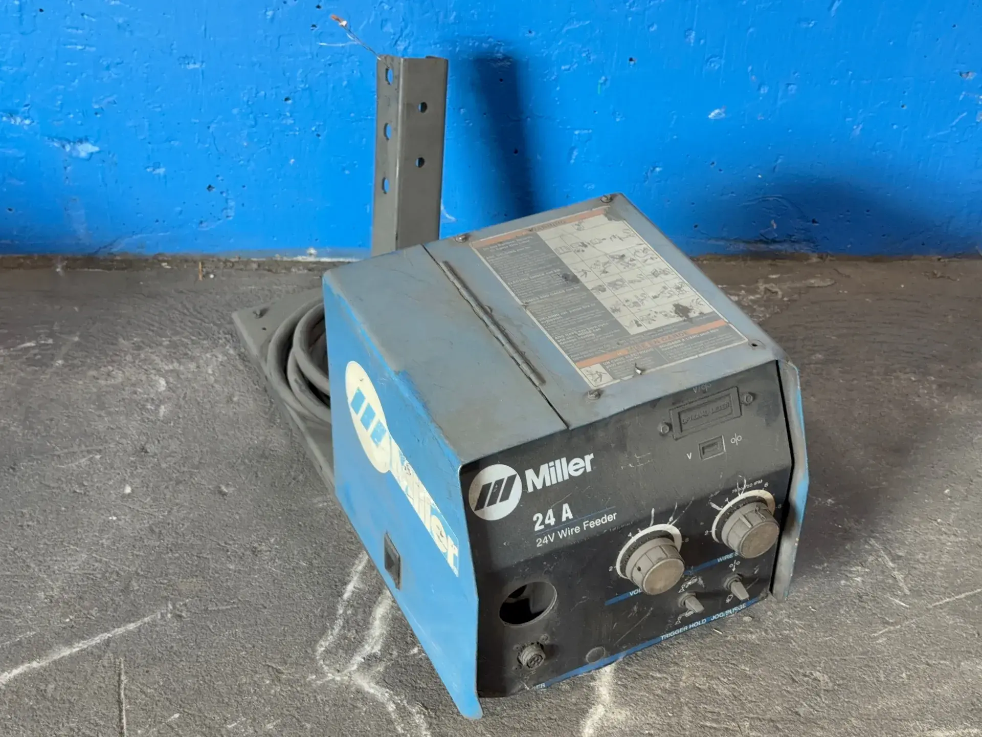 Used MILLER 24A Welding Machinery (Other) Ohio US | HGR 24 #1265873