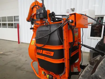 New | in-Stock 2027 JACTO J600 3-pt Mounted Sprayers Pennsylvania US | Zimmerman Farm Service #1410070