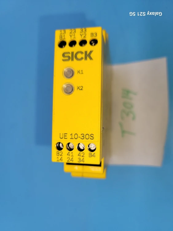 Used SICK UE 10-30S2DO Relays & Switches Arizona US | ASSET CONVERSION SPECIALISTS, INC. #320090