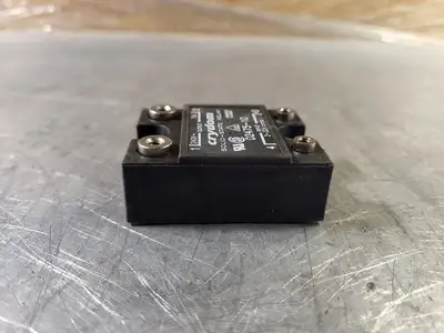 NEW CRYDOM D2475-10