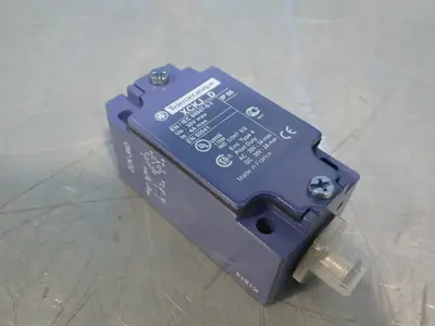 Used TELEMECANIQUE ZCKJ8D Relays & Switches Ohio US | HGR 24 #864316