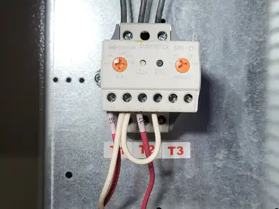 Used BENSHAW FVN-005-N-600-3-E-2-3R-0000002 Switchgears British Columbia CA | Lenmark #1428339