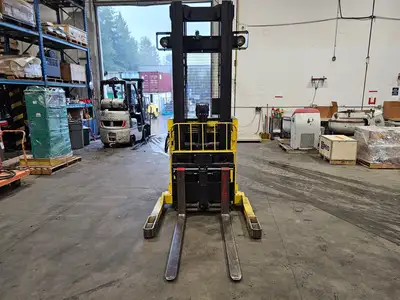 Used HYSTER 40XMR Reach Trucks British Columbia CA | Lenmark #1488877