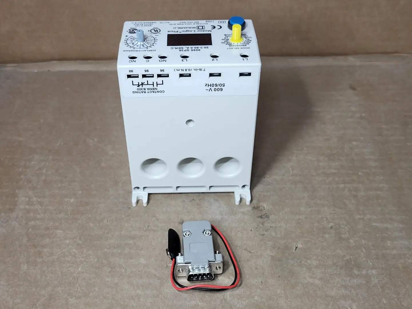 NEW SQUARE D 9065 SP36