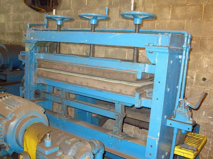 TENSION STAND (USED)