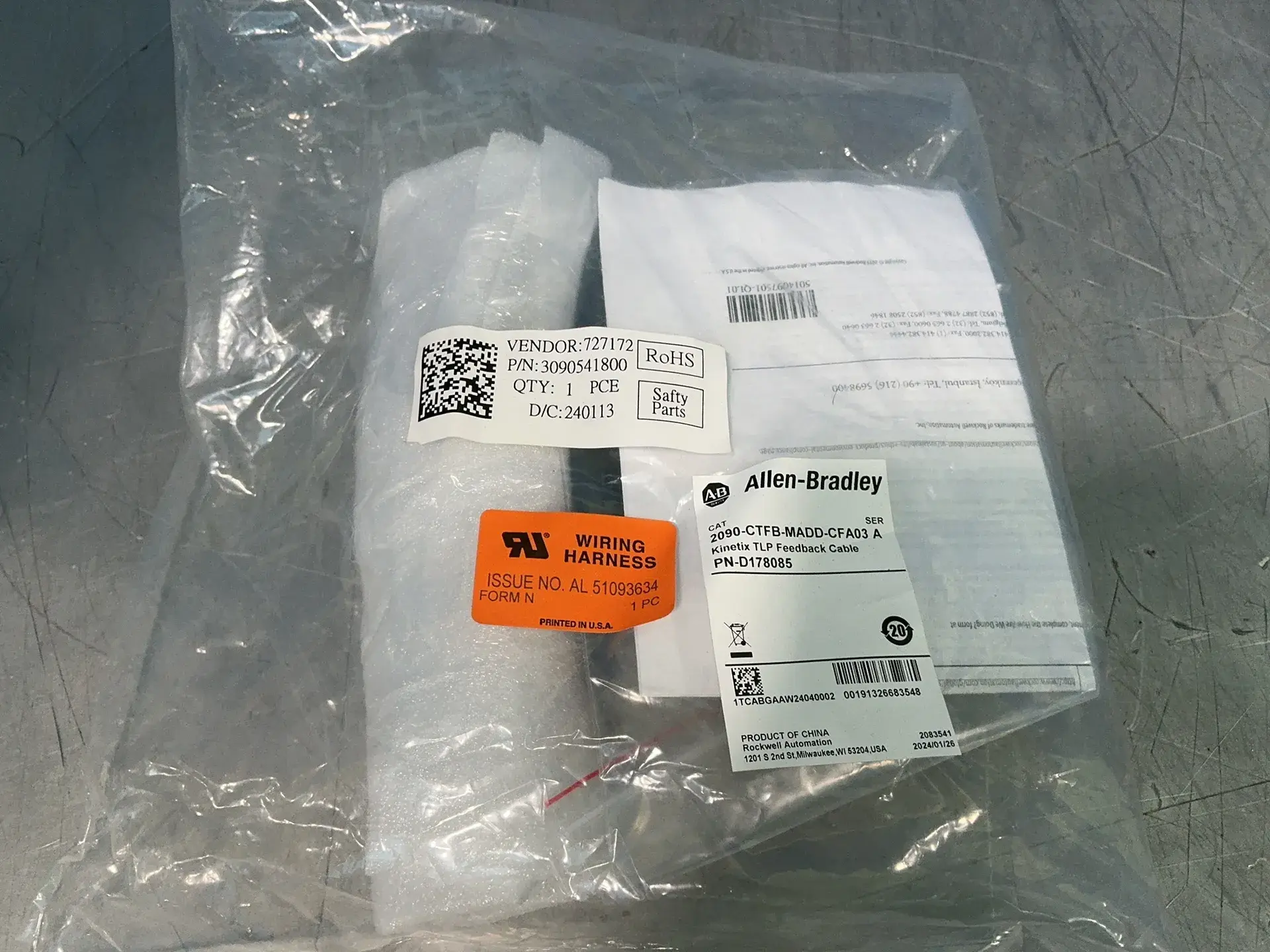 New | in-Stock 2024 ALLENBRADLEY 2090CTFBMADDCFA03 Cable & Wire Ohio US | HGR 24 #1545342