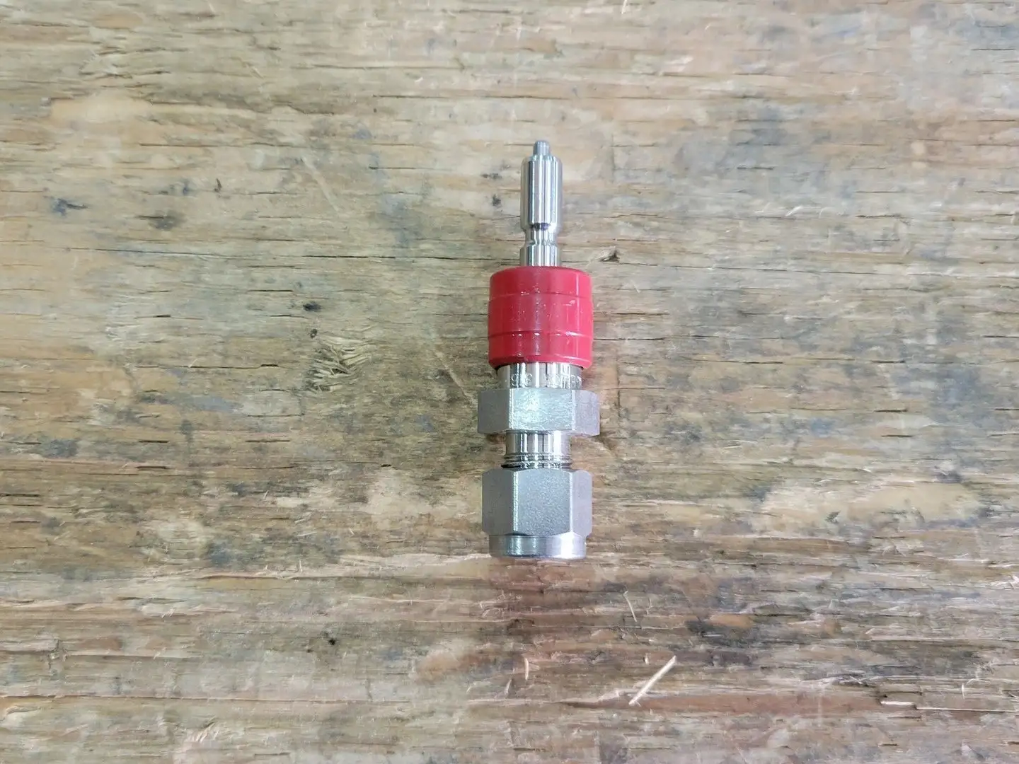 USED SWAGELOK SS-QC4-D-400