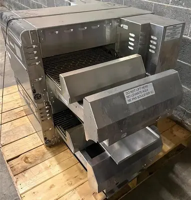 USED OVENTION M1718