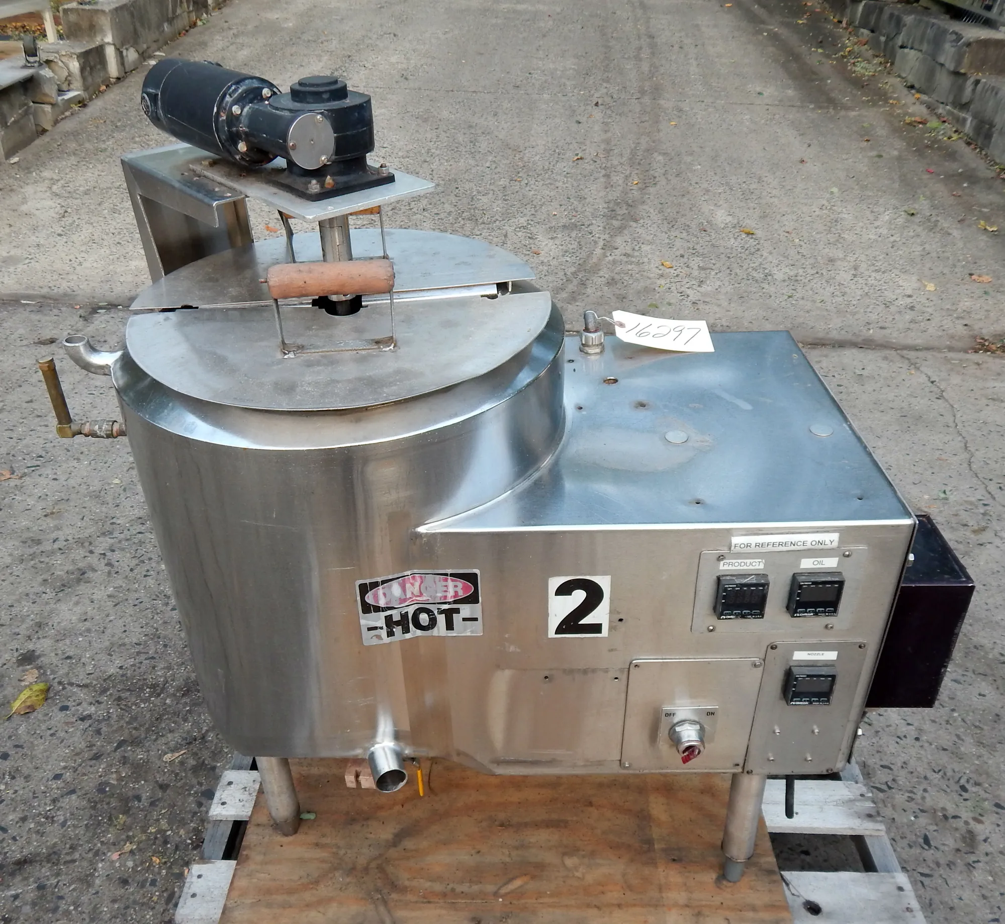 USED 10 GAL ELECTRICALLY HEATED KETTLE CB 1503