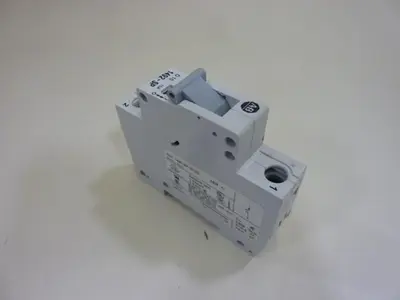 USED ALLEN BRADLEY 1492-SP1D100 SER C