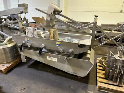 USED KEY TECHNOLOGIES PLUME DEWATERING SHAKER