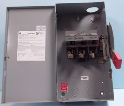 Used GE 10 AMPS: 60 A VOLTS: 600 VAC / 250 VDC Disconnects Texas US | Bamko Surplus Process Equipment #929215
