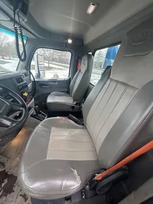 2018 PETERBILT 567 Commercial trucks | Iron Listing (19)