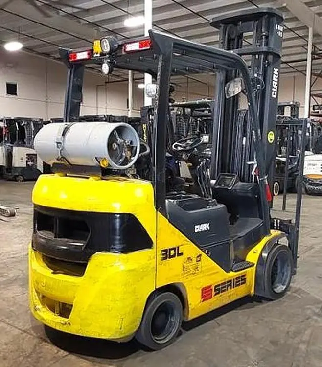 Used 2018 CLARK S30CL Liquid Propane Forklifts Pennsylvania US | Global Equipment International, LLC #782246