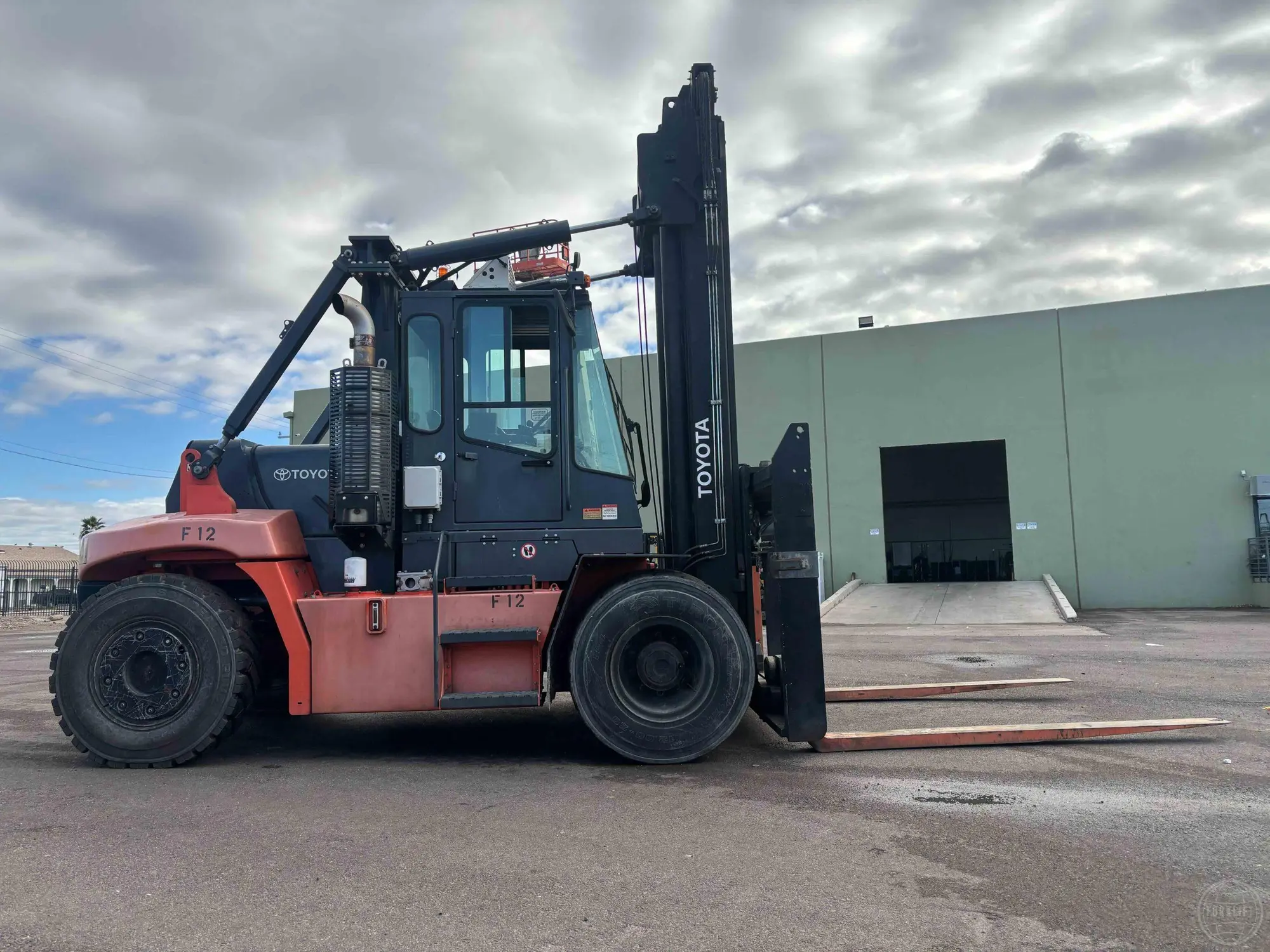 Used 2020 TOYOTA THD3000-24 Internal Combustion Forklifts: Pneumatic Tire Arizona US | Forklift Exchange #1274545
