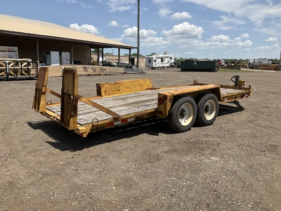 2002 Towmaster 18’ Tandem Axle Tilt Trailer