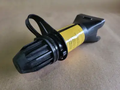 NEW RAYCHEM E-100-L-E