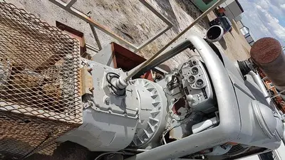 USED NATIONAL JWS-165L TRIPLEX WELL SERVICING REVERSING MUD PUMP TRAILER