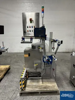 USED PE Labellers PE Labellers Rotary Labeler, Model Master M/S
