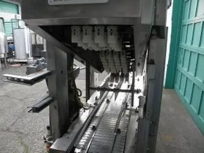 IAC Model 20000 Uncaser
