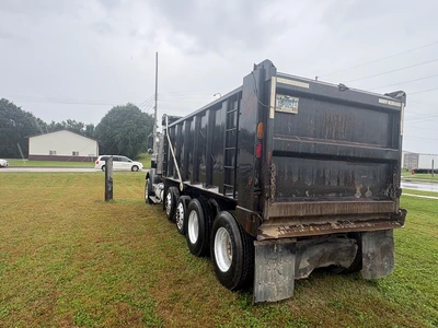 Used 2006 FREIGHTLINER FLD120SD Dump trucks Minnesota US | Proxy Equipment #1486175
