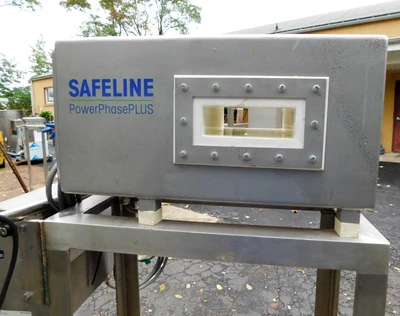 USED SAFELINE METAL DETECTOR V3, SS, 2 X 6", 100/