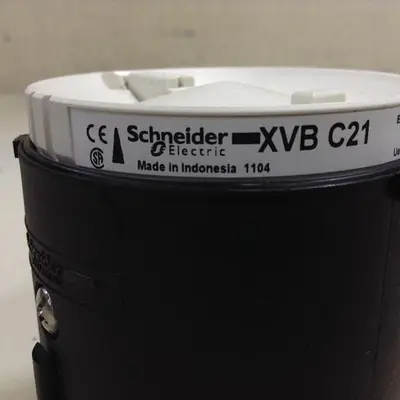 USED TELEMECANIQUE XVB C21