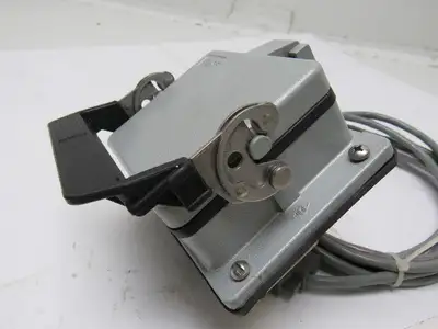 Weco N4-PLC5 Face Mount Electrical Outlet Box Interface W/Cover Door 3A 120V