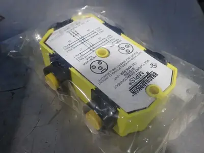 NEW BRAD CONNECTIVITY ACAUX4000