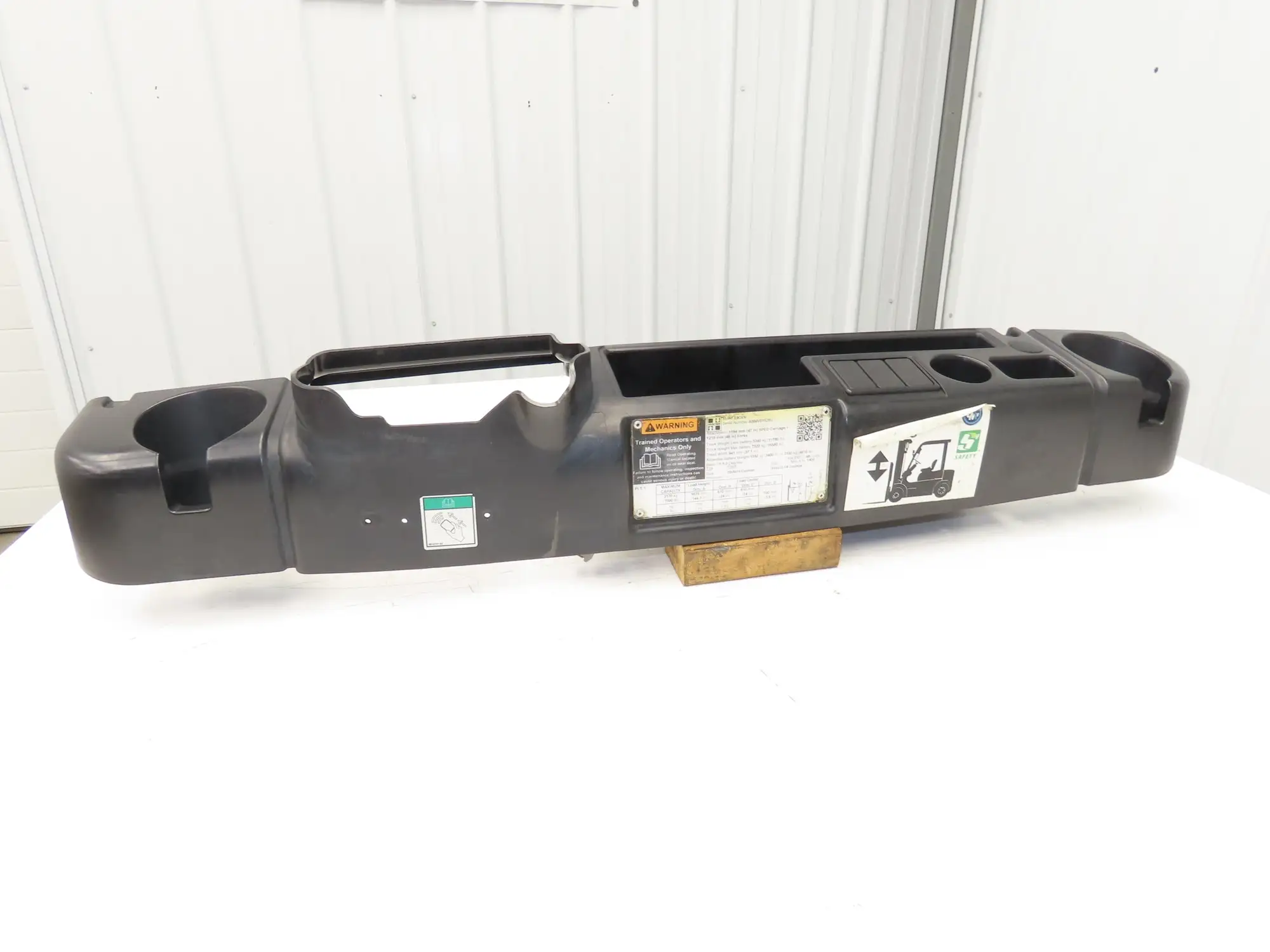 Hyster E80XN Forklift Dash Plastic Shroud Cover With Cupholders