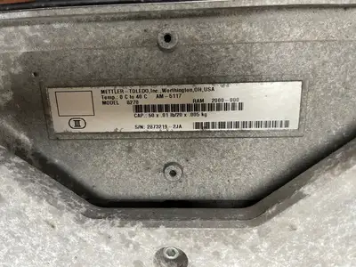 Used Toledo Used Mettler Toledo 8270 Commercial Counter Weighing Scale - 50lbs Food Scales Illinois US | Falcon Restaurant Supply #1376103