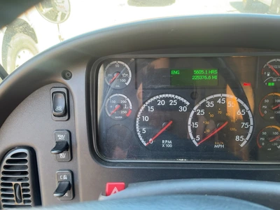 USED 2017 FREIGHLINER M2
