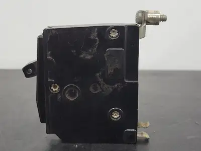 USED SQUARE D QO120