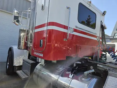 USED 2012 PETERBILT 388
