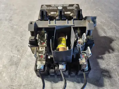 Used ALLEN-BRADLEY 1494F-D30 Switchgears British Columbia CA | Lenmark #239712