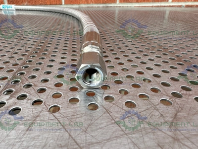 USED AIRGAS STAINLESS STEEL FLEXIBLE HOSE 39" W/ COMPRESSION FITTING, END ATTACHMENTS