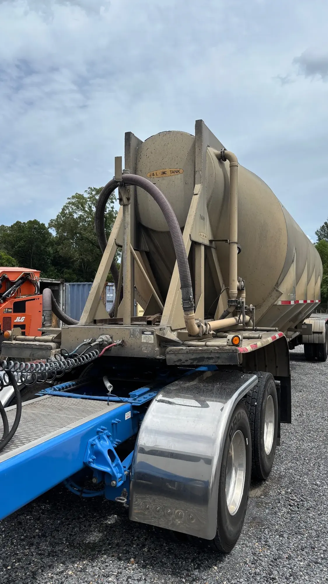 Used 1992 J & L TANK, INC 42 FOOT Tanker Trailers Louisiana US | Proxy Equipment #1426049