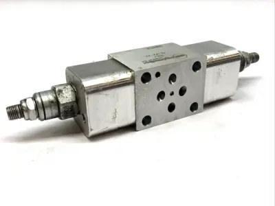 USED SUN HYDRAULICS ISO 03 HYDRAULIC MANIFOLD
