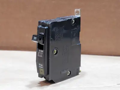 USED SQUARE D QOB120