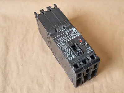 NEW SIEMENS CED63A003