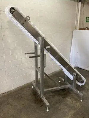 NEW 2005 WEIGHPACK INCLINED INFEED CONVEYOR
