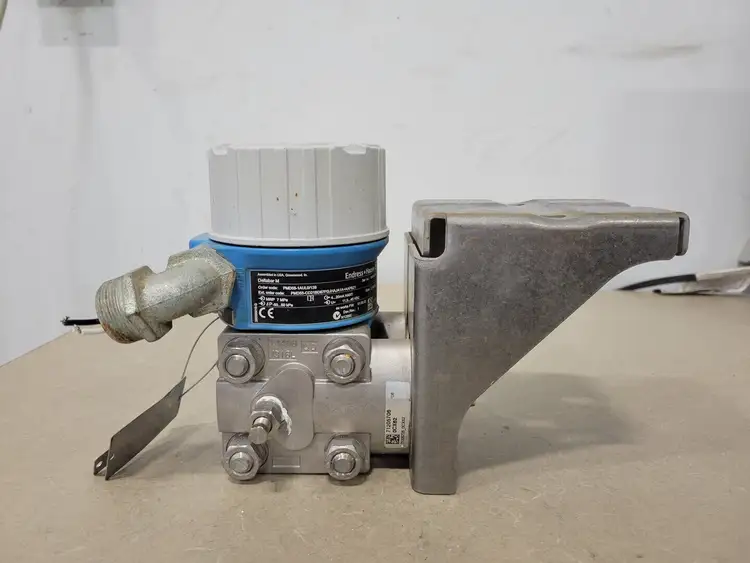 Used ENDRESS+HAUSER PMD55-1AUL0/139 Misc Electrical & Power Parts British Columbia CA | Lenmark #252463