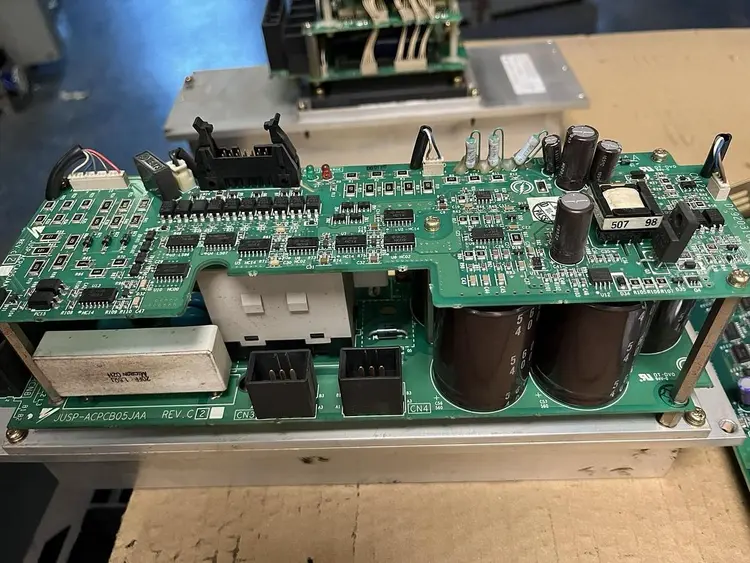 Used YASKAWA JUSP-ACP05JAB Servo Drives | Surplus Asset Holdings #1227493