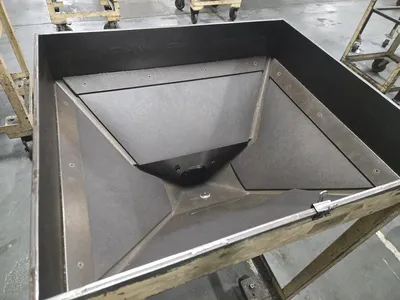 (1) Auger Hopper