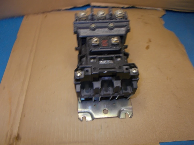Used Allen Bradley 500A0D93 Starters Arizona US | ASSET CONVERSION SPECIALISTS, INC. #324525
