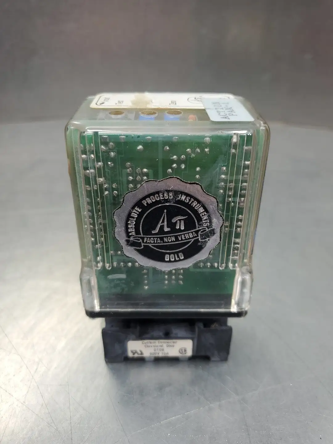 USED ABSOLUTE PROCESS INSTRUMENTS API API6010G
