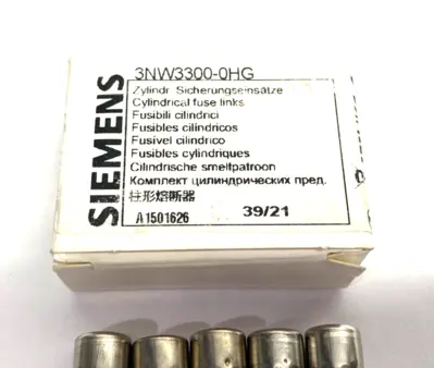 USED SIEMENS SENTRON CYLINDRICAL FUSE, SLOW-BLOW, 30A