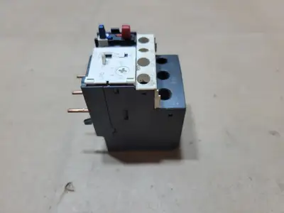 Used SCHNEIDER ELECTRIC LRD14 Relays & Switches British Columbia CA | Lenmark #1489035