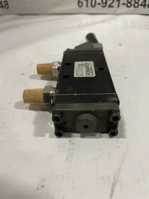 Alkon-Corporation 375-02T-B81-13T 4-Way Manual Air Control Valve 3/8″