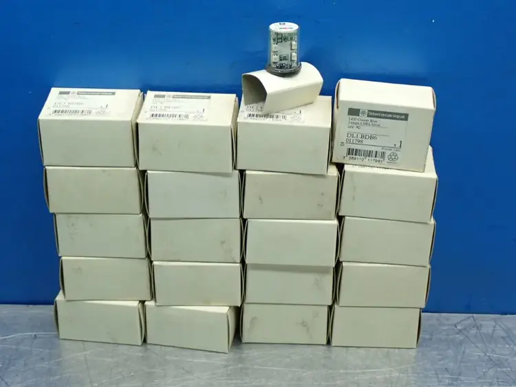 New | in-Stock TELEMECANIQUE DL1BDB6 Light Source Equipment Ohio US | HGR 24 #864433